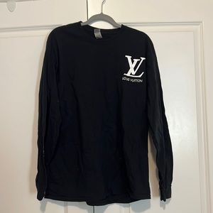 LV monogram long sleeve